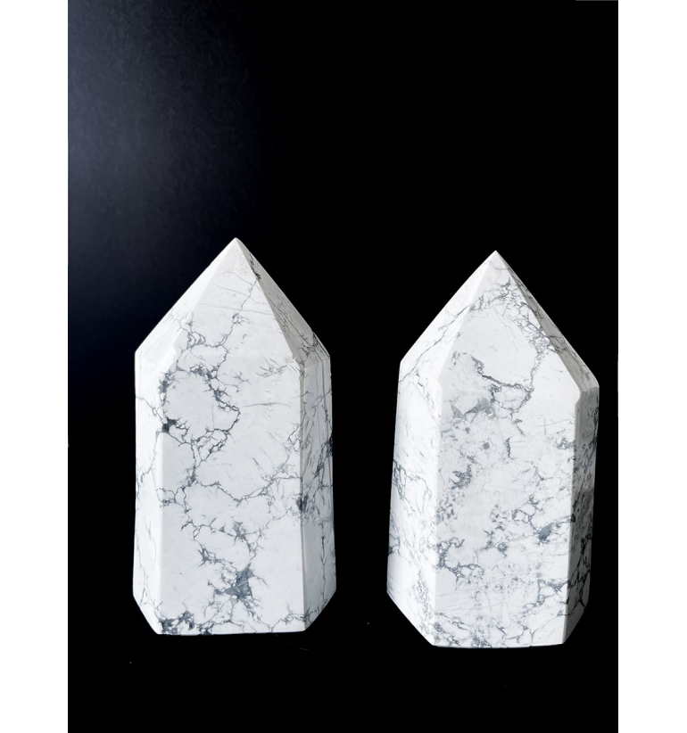 Punta generadora Howlita 531gr