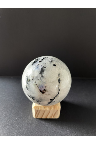 Esfera de Piedra Luna para rodear de bienestar y armonía tu hogar 2