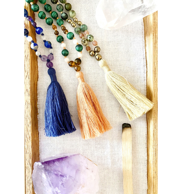 Fauna Mala con Gemas naturales y Rudraksha