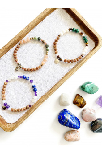 Cosmos Pulsera con Gemas naturales y Rudraksha sostenible 2