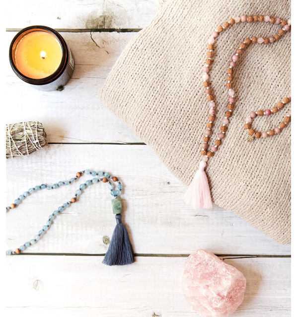 Aura Mala con Gemas naturales y Sándalo