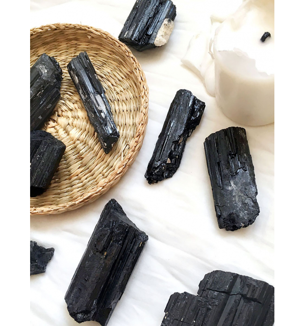 Turmalina negra radial para rodearnos de armonía en nuestro hogar