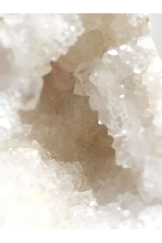 Geoda de Cuarzo cristal para rodearnos de armonía en nuestro hogar 2