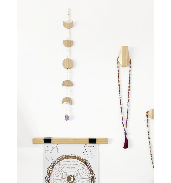 Guirnalda Lunas de Cuarzos y Nogal