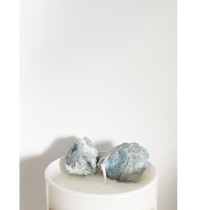 Vela de Soja y Larimar: Claridad y creatividad