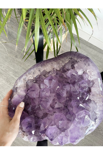 Mesa Geoda de Amatista natural. Equilibrio y armonía para nuestro hogar 2