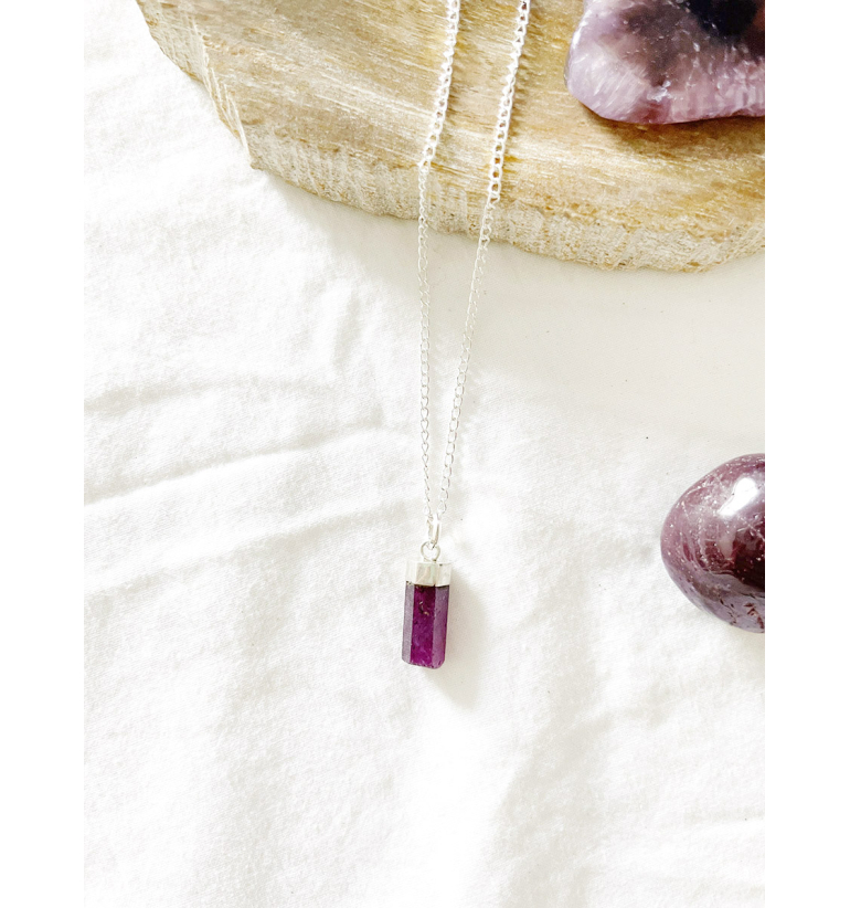 Casiopea Collar Rubí